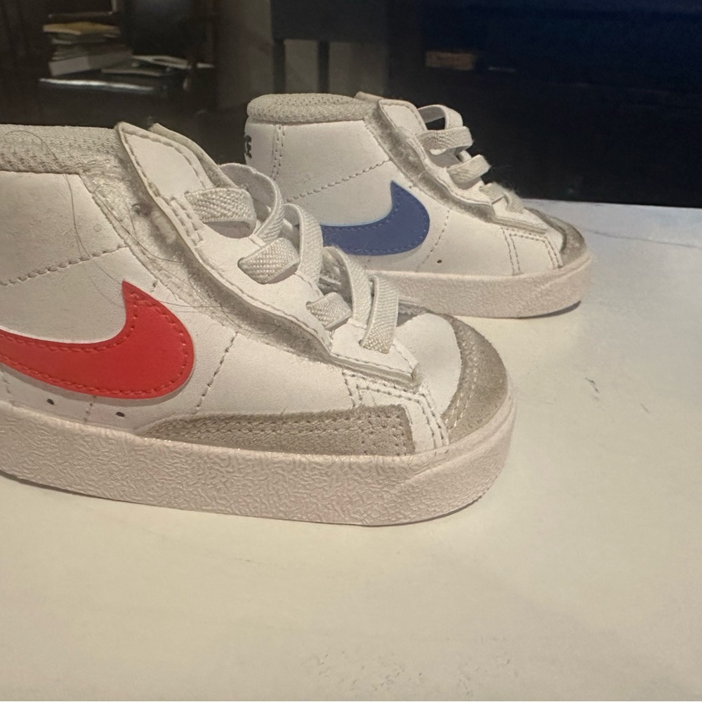Nike Blazers Toddler Size 4c  in White with Red and Blue Swooshes
